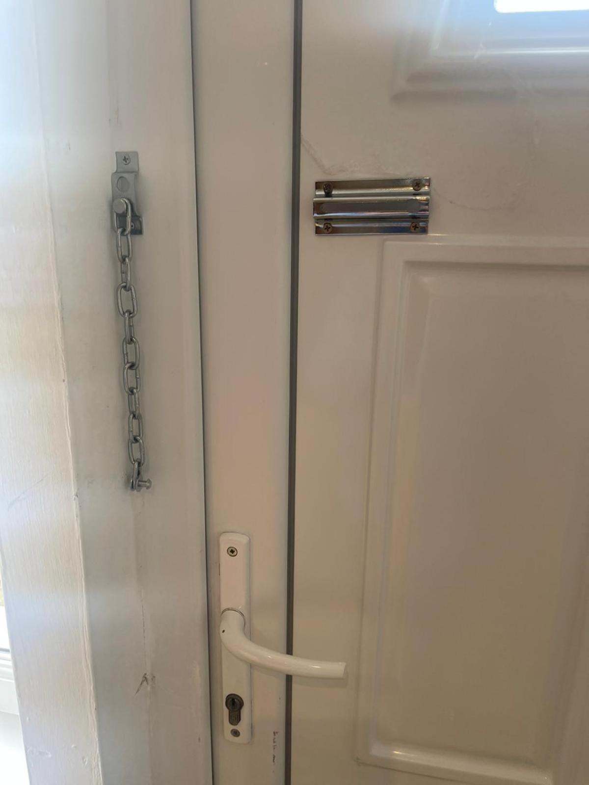 One Bedroom In Spacious Bungalow, Free Parking & Private Entrance 에든버러 외부 사진